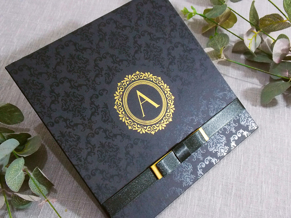 CONVITE-CARTONADO-15-ANOS-PRETO-E-DOURADO