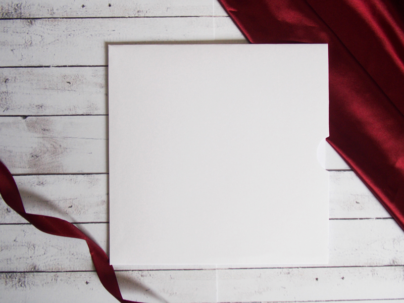 CONVITE-SIMPLES---ENV.-QUADRADO-COM-PUXADOR-LATERAL