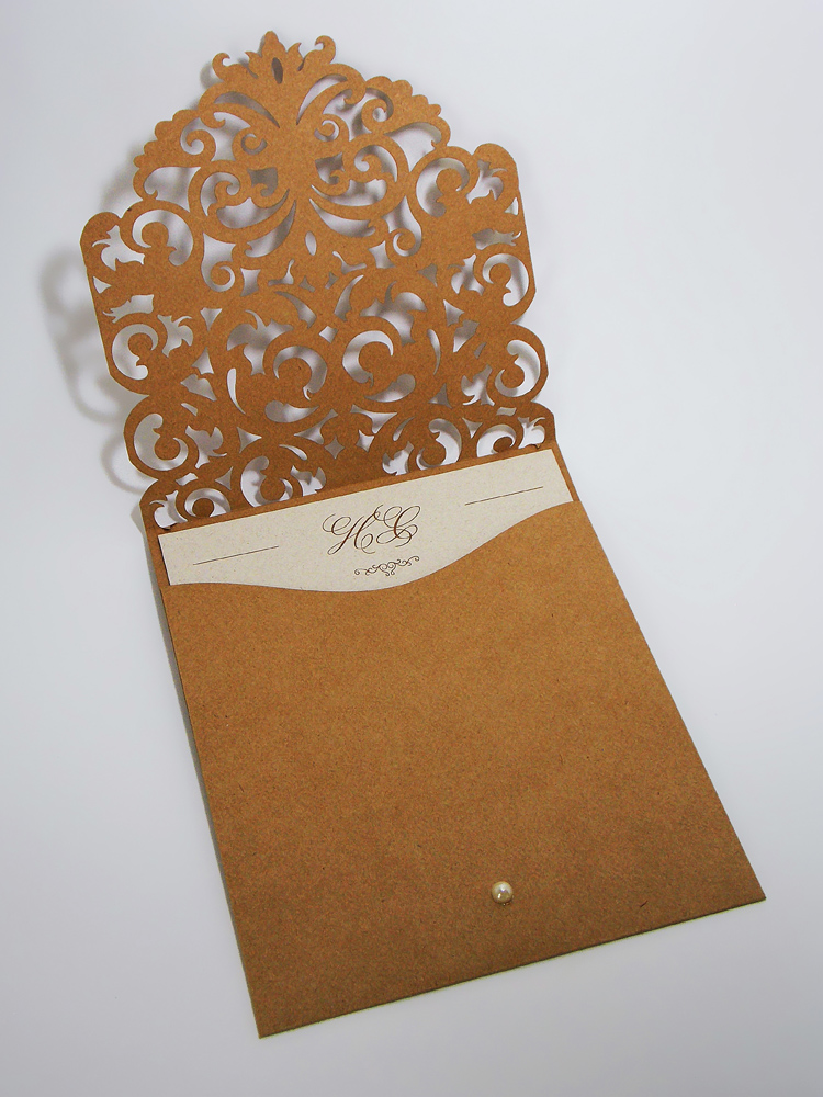 CONVITE-COM-ENVELOPE-CORTE-A-LASER